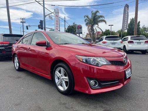2014 Toyota Camry SE
