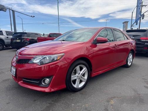 2014 Toyota Camry SE