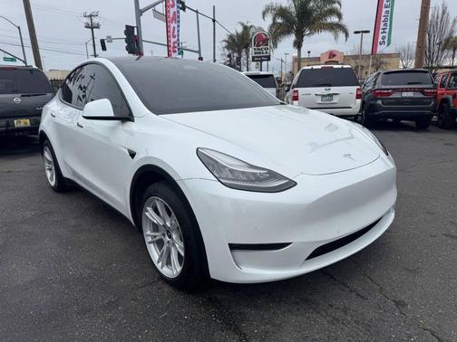 2020 Tesla Model Y Long Range AWD 4dr Crossover