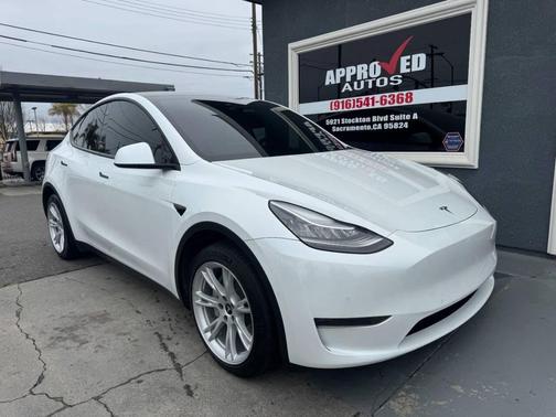 2020 Tesla Model Y Long Range AWD 4dr Crossover