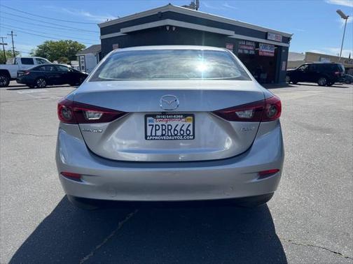 2016 Mazda Mazda3 i Sport