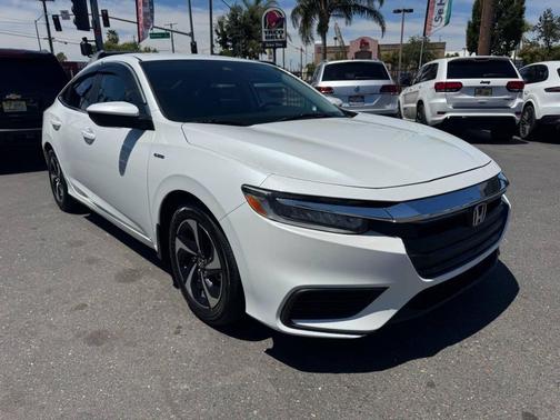 White 2022 Honda Insight EX 4dr Sedan