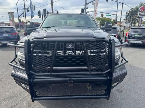 2023 RAM 2500 Big Horn 4x4 4dr Crew Cab 6.3 ft. SB Pickup