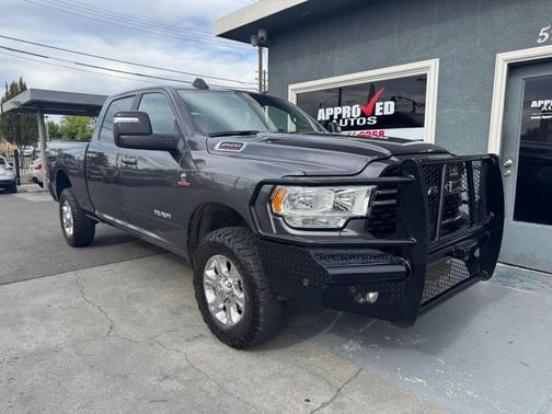 2023 RAM 2500 Big Horn 4x4 4dr Crew Cab 6.3 ft. SB Pickup