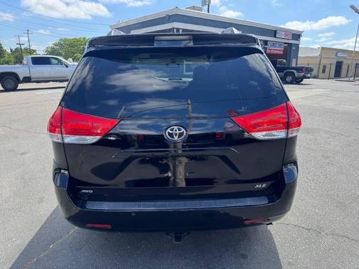 Black 2011 Toyota Sienna XLE