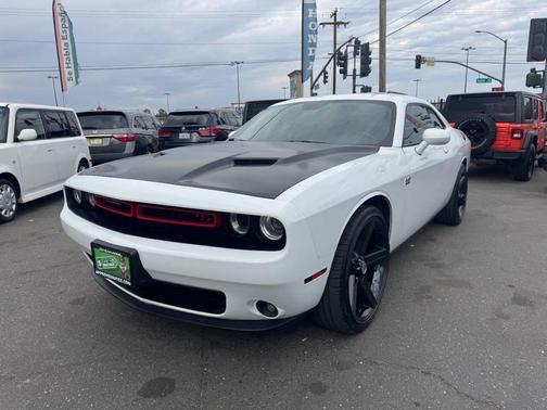 2017 Dodge Challenger R/T