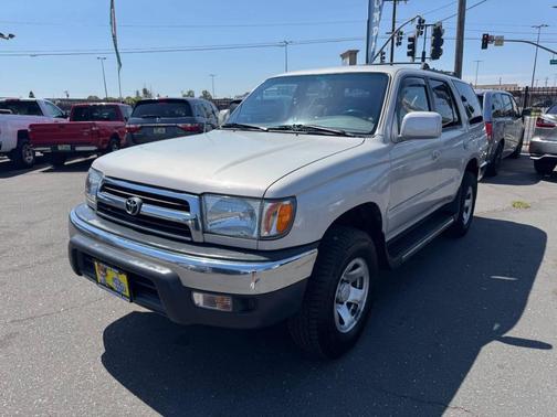 1999 Toyota 4Runner SR5