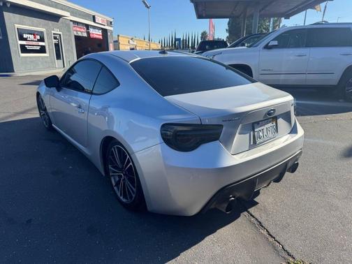 2014 Subaru BRZ Premium 2dr Coupe