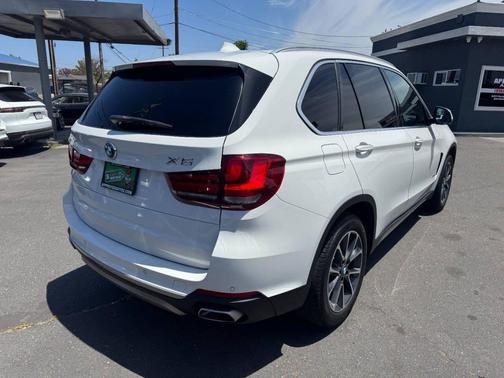 White 2018 BMW X5 xDrive35i