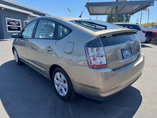 2004 Toyota Prius Base