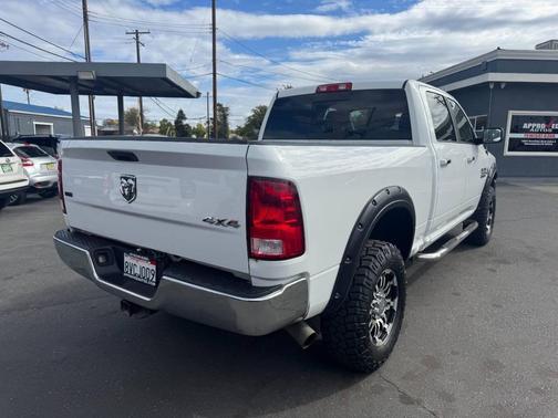 2016 RAM 2500 SLT 4x4 4dr Crew Cab 6.3 ft. SB Pickup
