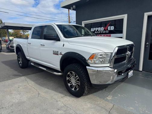 2016 RAM 2500 SLT 4x4 4dr Crew Cab 6.3 ft. SB Pickup