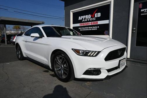 2015 Ford Mustang EcoBoost Premium