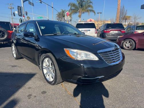 2011 Chrysler 200 Touring