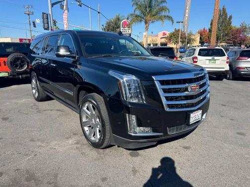 2017 Cadillac Escalade ESV Premium Luxury