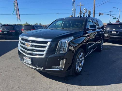 2017 Cadillac Escalade ESV Premium Luxury