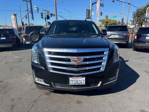 2017 Cadillac Escalade ESV Premium Luxury
