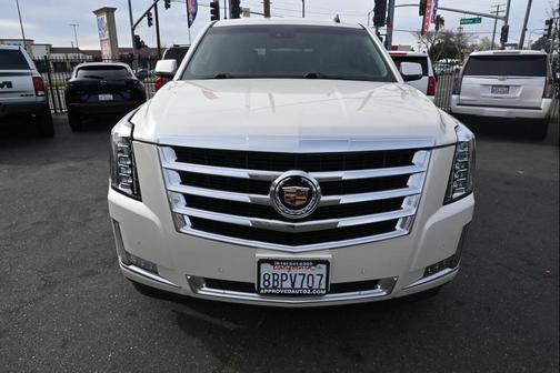 2015 Cadillac Escalade Luxury