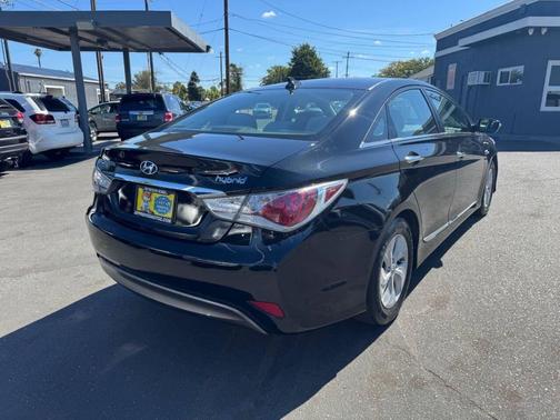2013 Hyundai SONATA Hybrid Limited