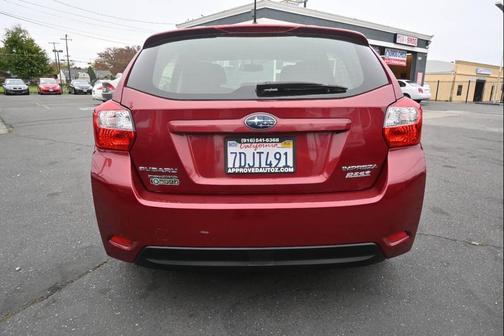 2013 Subaru Impreza 2.0i Premium