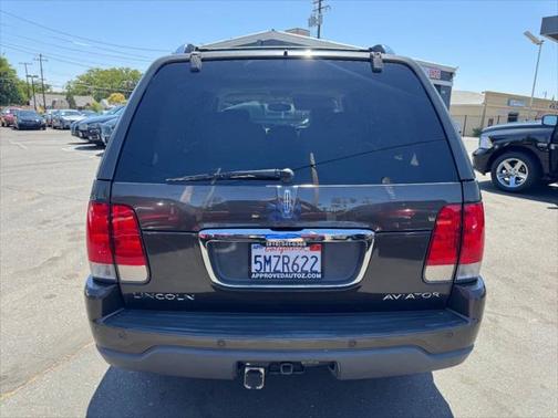 2005 Lincoln Aviator Luxury