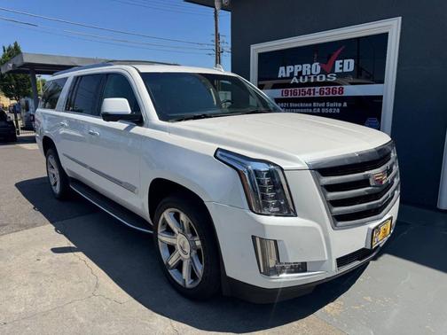 White 2019 Cadillac Escalade ESV Luxury