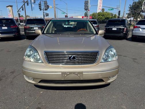 2001 Lexus LS 430 Base