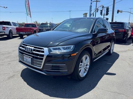 2018 Audi Q5 2.0T Premium Plus