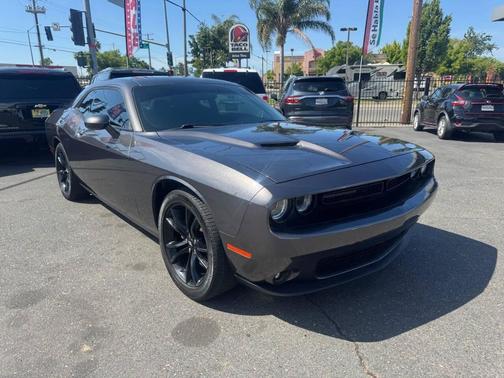 Charcoal 2017 Dodge Challenger SXT