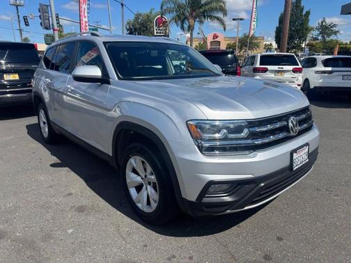 Silver 2018 Volkswagen Atlas 2.0T SE