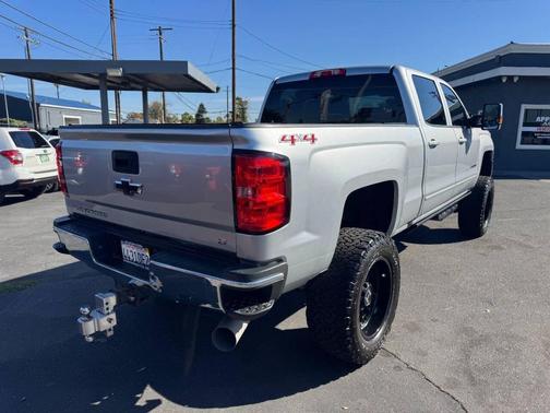 2017 Chevrolet Silverado 2500 LT