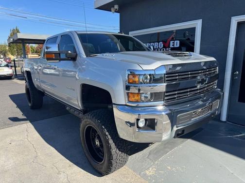 2017 Chevrolet Silverado 2500 LT