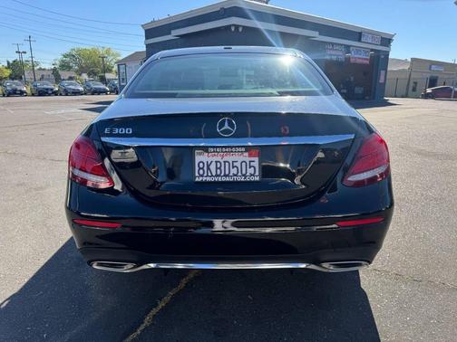 2019 Mercedes-Benz E-Class E 300 4dr Sedan
