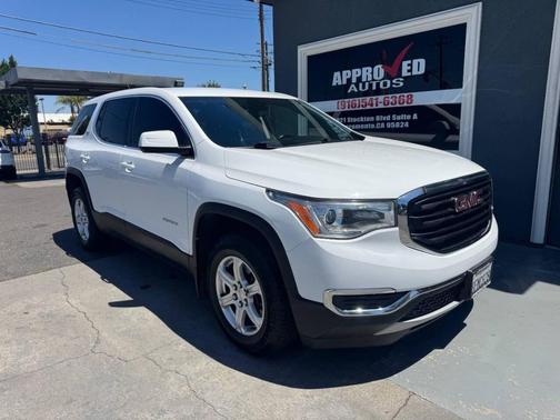 White 2018 GMC Acadia SLE-1