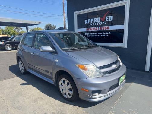 2006 Scion xA Base 4dr Hatchback w/Automatic