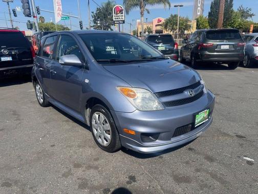 2006 Scion xA Base 4dr Hatchback w/Automatic