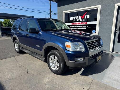 Blue 2006 Ford Explorer XLT