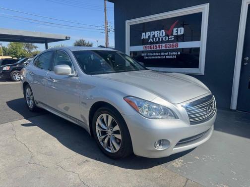 2012 INFINITI M35h Base