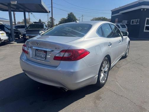 2012 INFINITI M35h Base