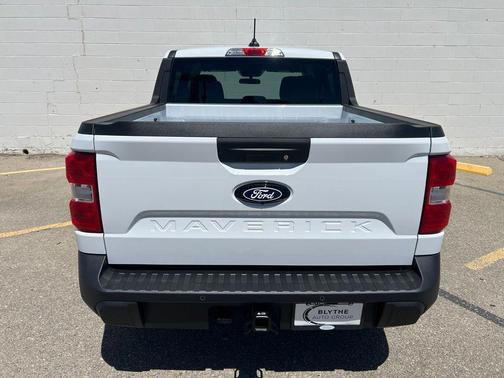 Oxford White 2026 Ford Maverick XLT