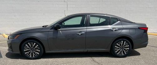 Gun Metallic 2025 Nissan Altima 2.5 SV