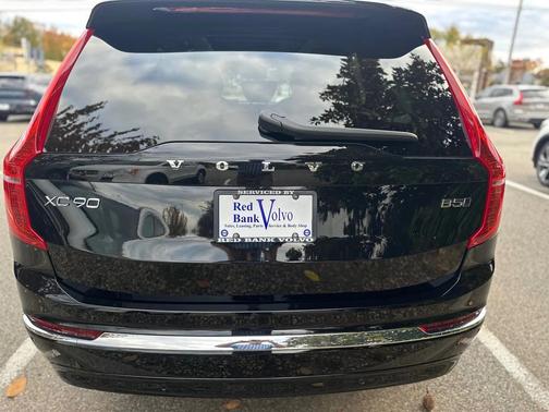 2025 Volvo XC90 B5 Core