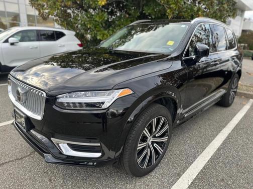 2025 Volvo XC90 B5 Core