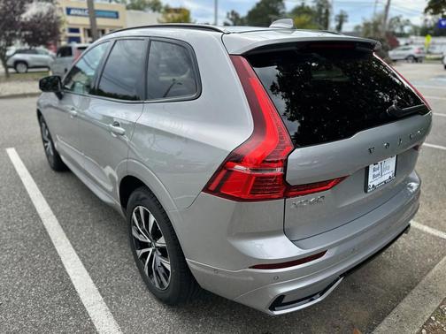 2025 Volvo XC60 B5 Plus