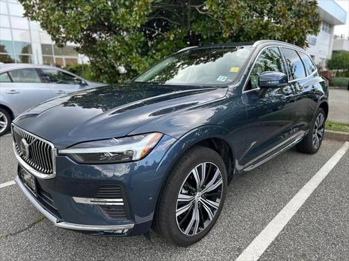 2022 Volvo XC60 B5 Inscription
