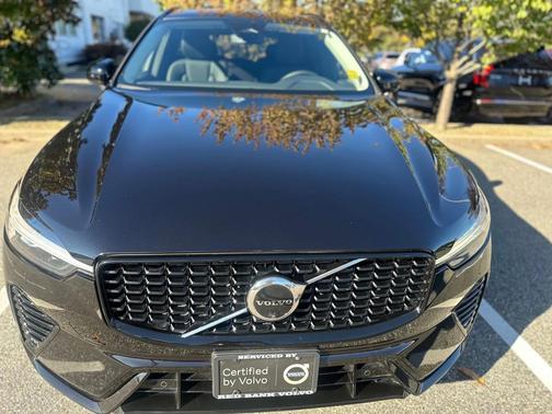 2025 Volvo XC60 B5 Plus