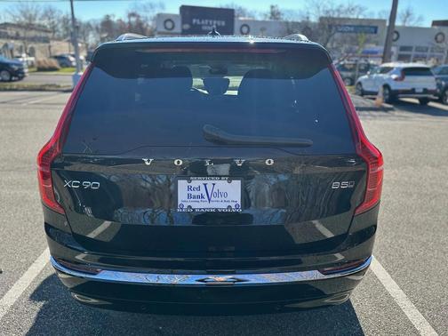 2025 Volvo XC90 B5 Core