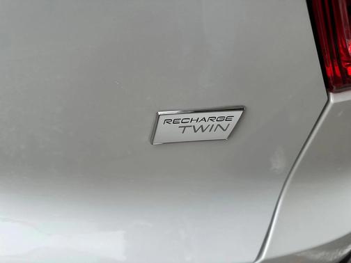 2024 Volvo XC40 Recharge Pure Electric Twin Core
