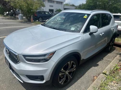 2022 Volvo XC40 T5 Inscription