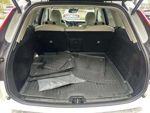 2021 Volvo XC60 T5 Inscription